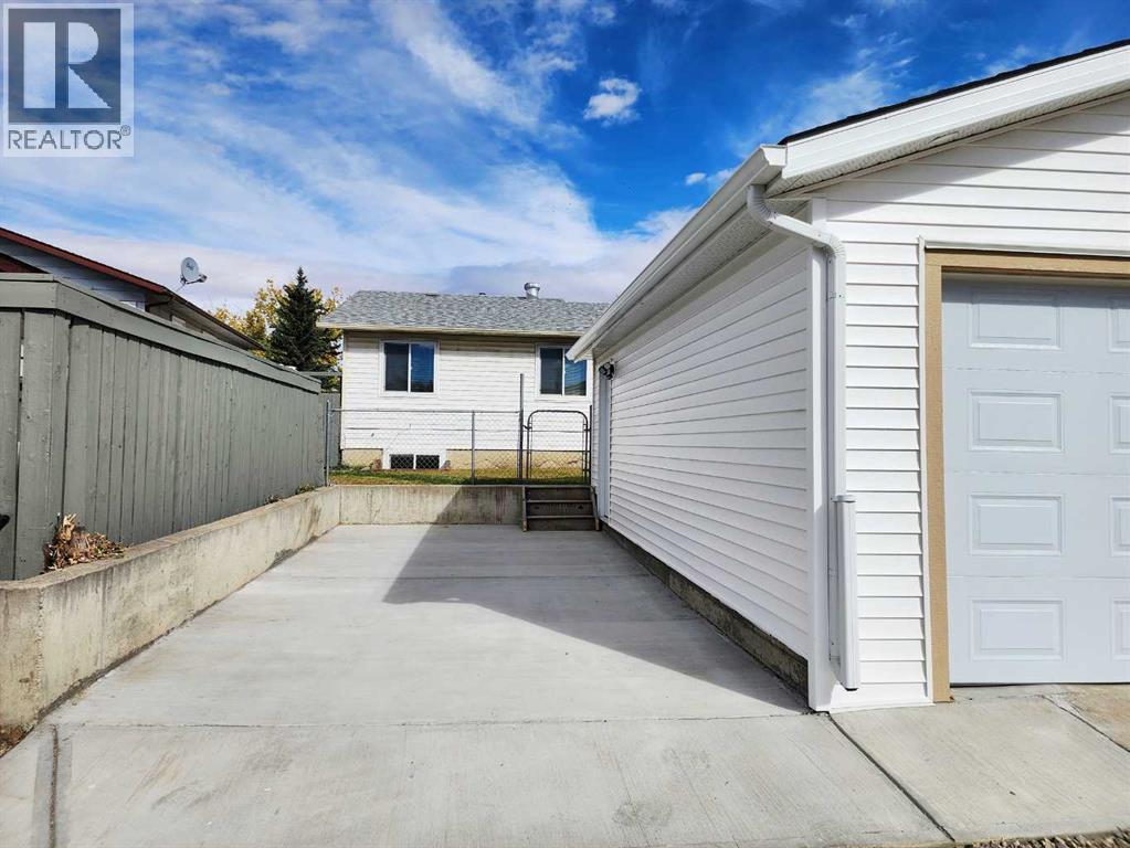 99 Abingdon Crescent Ne, Calgary, Alberta  T2A 6W8 - Photo 39 - A2249006