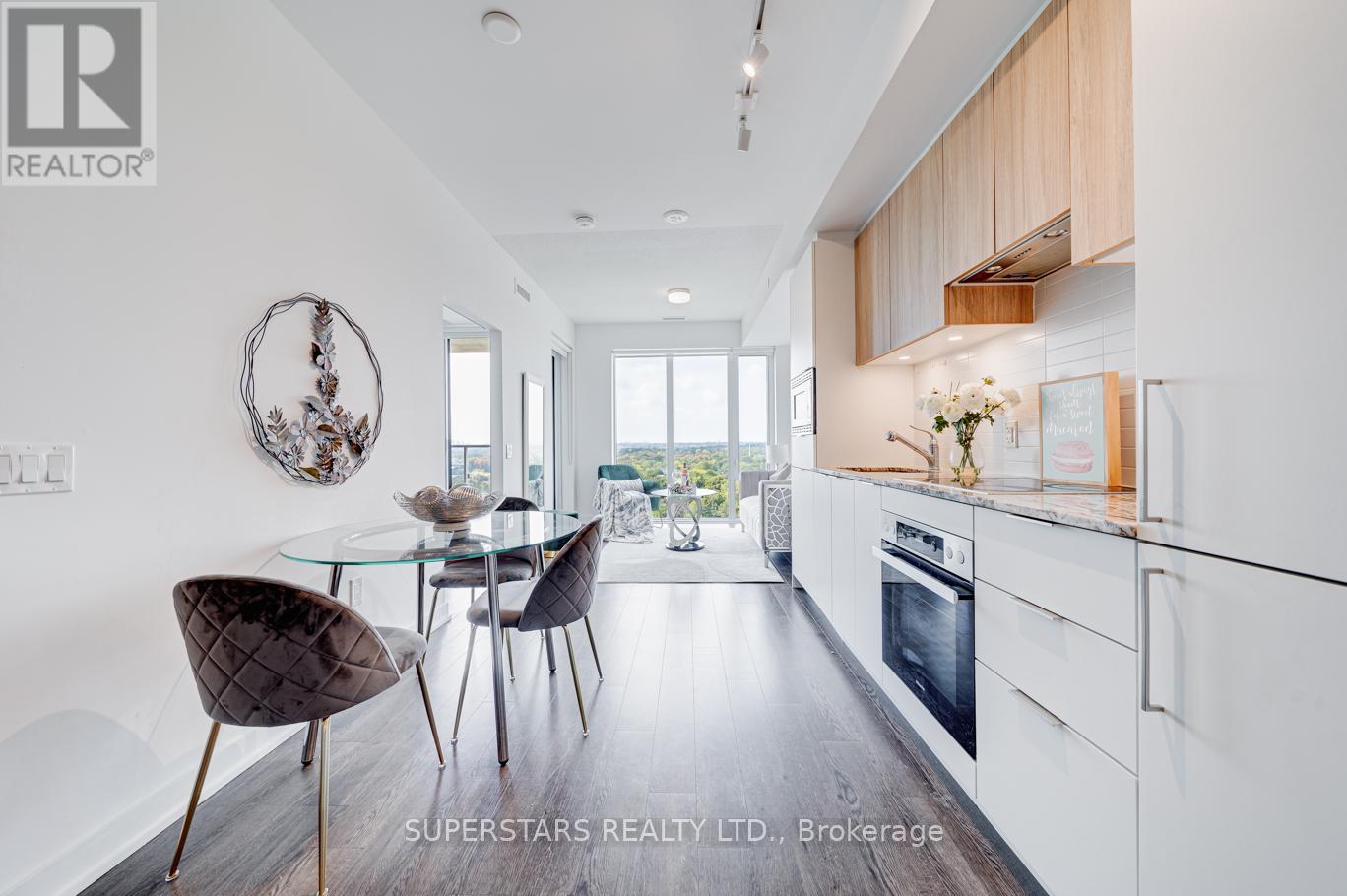922 - 20 O'neill Road, Toronto, Ontario  M3C 0R2 - Photo 7 - C12431222