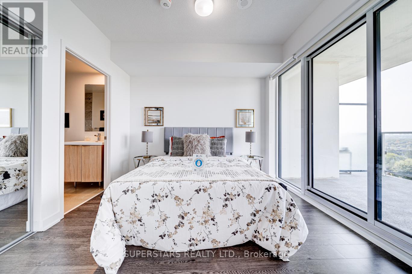 922 - 20 O'neill Road, Toronto, Ontario  M3C 0R2 - Photo 9 - C12431222