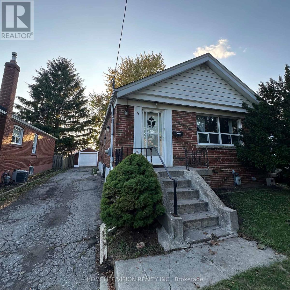 Property Listing: Main - 34 Inniswood Drive, Toronto (Wexford-Maryvale), Ontario
