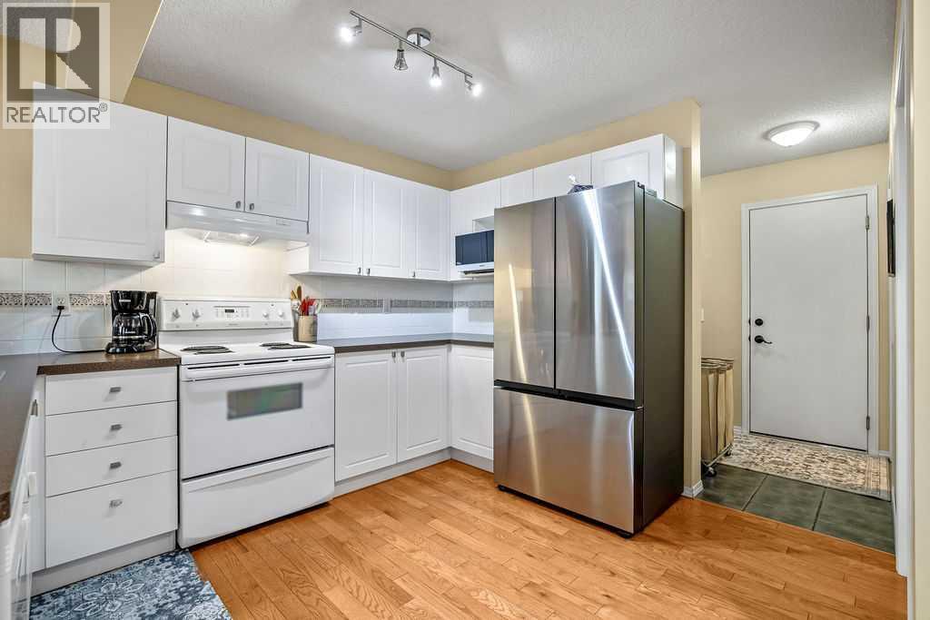 85 Bridleridge Road Sw, Calgary, Alberta  T2Y 4E1 - Photo 8 - A2257420