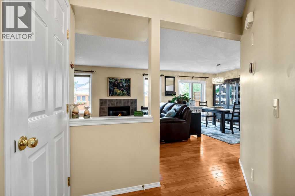 85 Bridleridge Road Sw, Calgary, Alberta  T2Y 4E1 - Photo 3 - A2257420