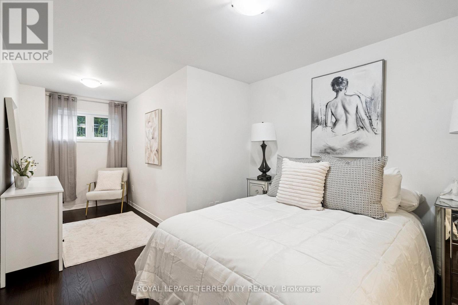 37 - 2441 Greenwich Drive, Oakville, Ontario  L6M 0S3 - Photo 16 - W12431218