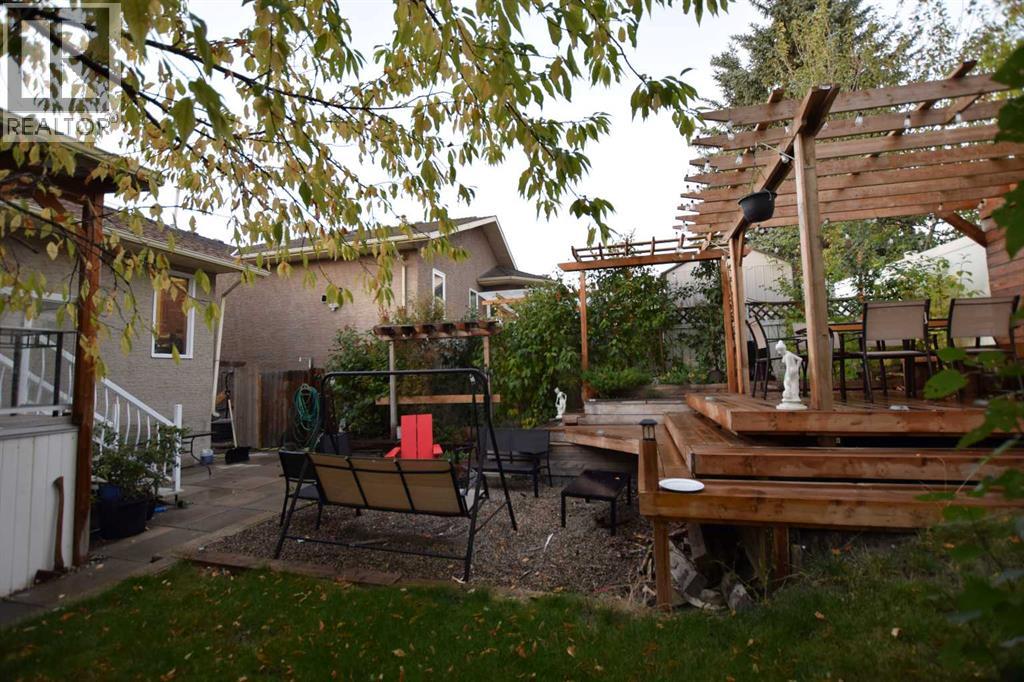 94 Douglas Woods Close Se, Calgary, Alberta  T2Z 1Z5 - Photo 15 - A2259886