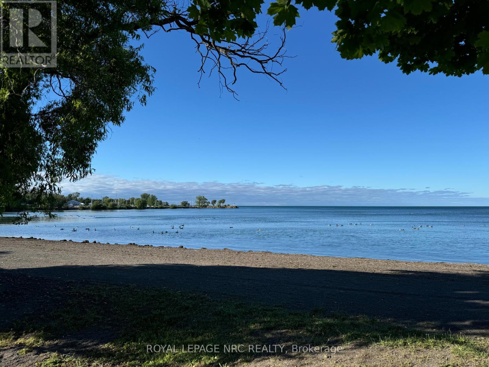 70 Parkside Drive, St. Catharines, Ontario  L2M 0B2 - Photo 43 - X12415164