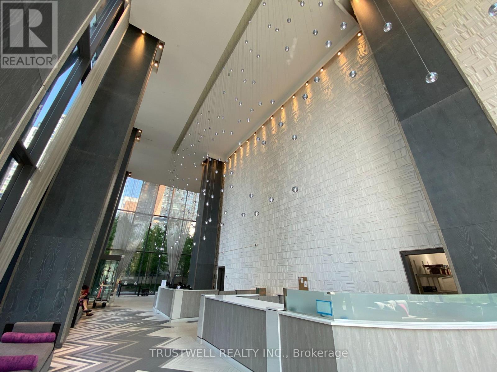 2404 - 1080 Bay Street, Toronto, Ontario  M5S 0A5 - Photo 7 - C12431227
