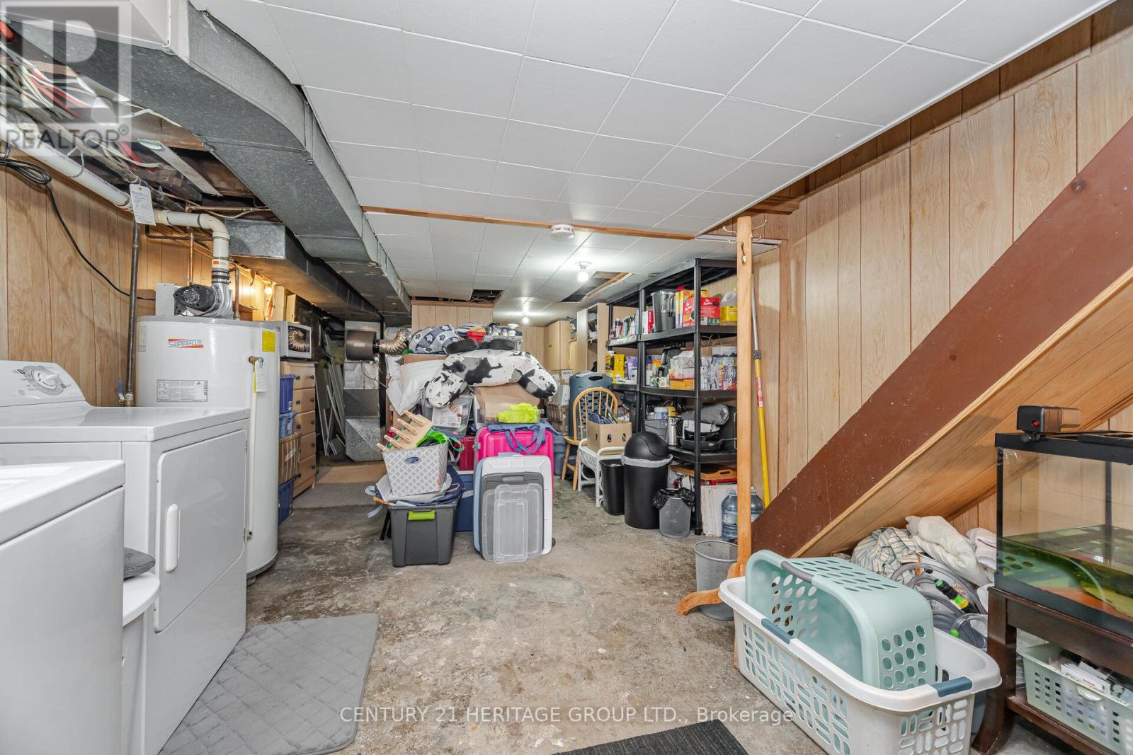 126 Watson Avenue, Toronto, Ontario  M6S 4E1 - Photo 21 - W12415700