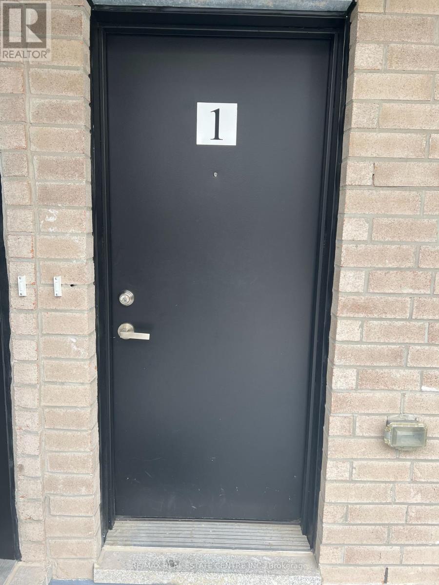 1 - 3405 Ridgeway Drive, Mississauga, Ontario  L5L 0B9 - Photo 2 - W12431172