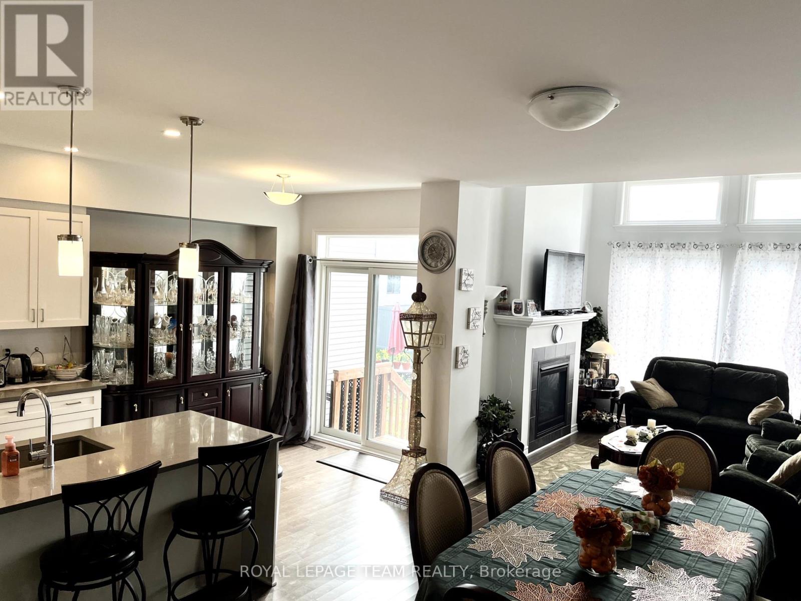 623 Capricorn Circle, Ottawa, Ontario  K4M 0J4 - Photo 16 - X12431232