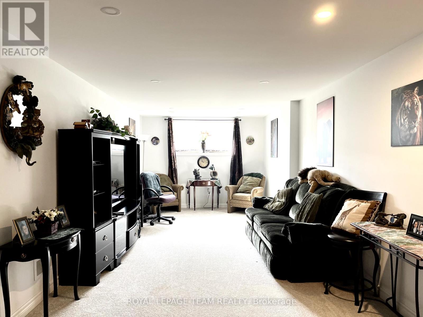 623 Capricorn Circle, Ottawa, Ontario  K4M 0J4 - Photo 25 - X12431232