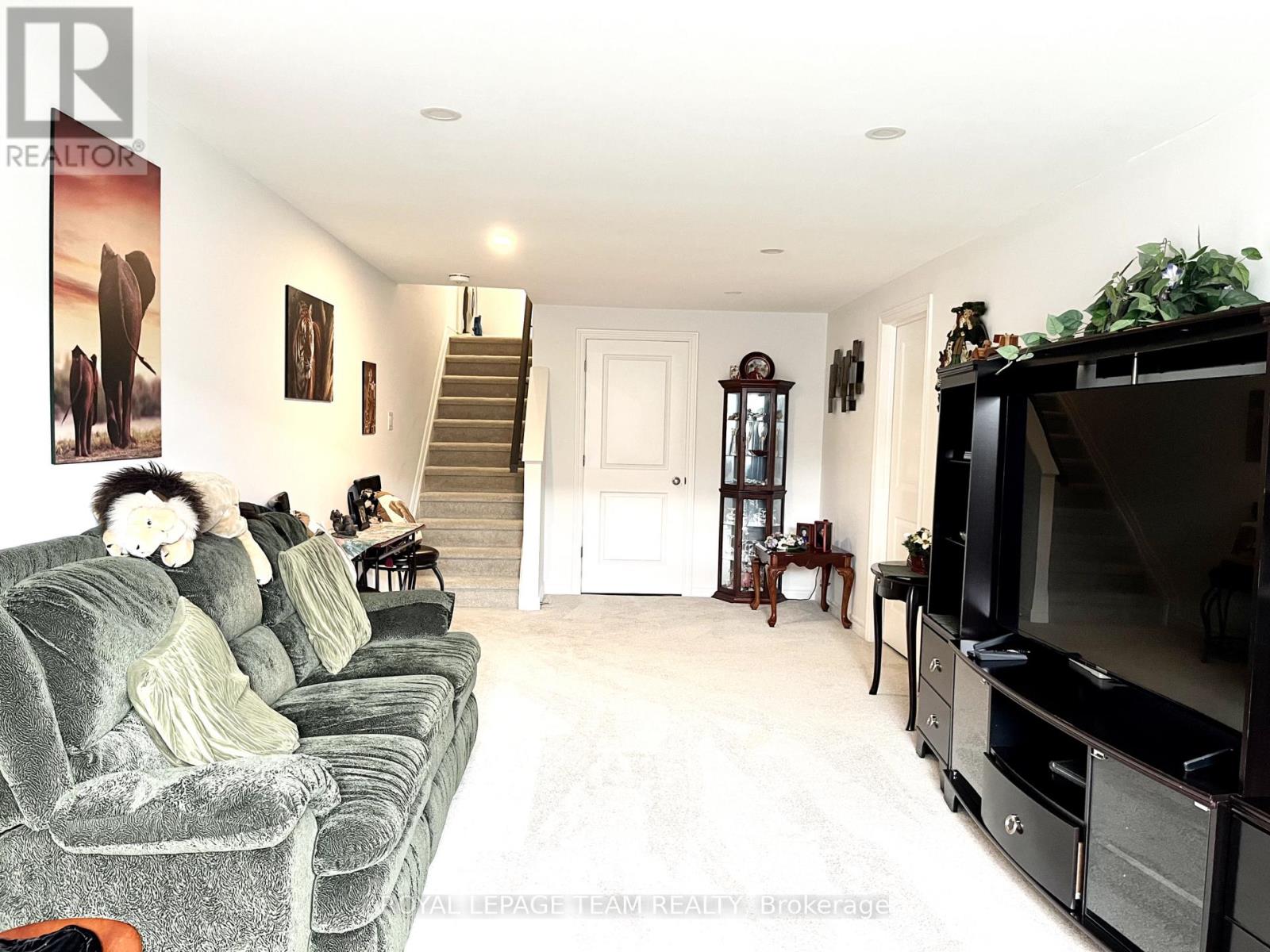 623 Capricorn Circle, Ottawa, Ontario  K4M 0J4 - Photo 26 - X12431232