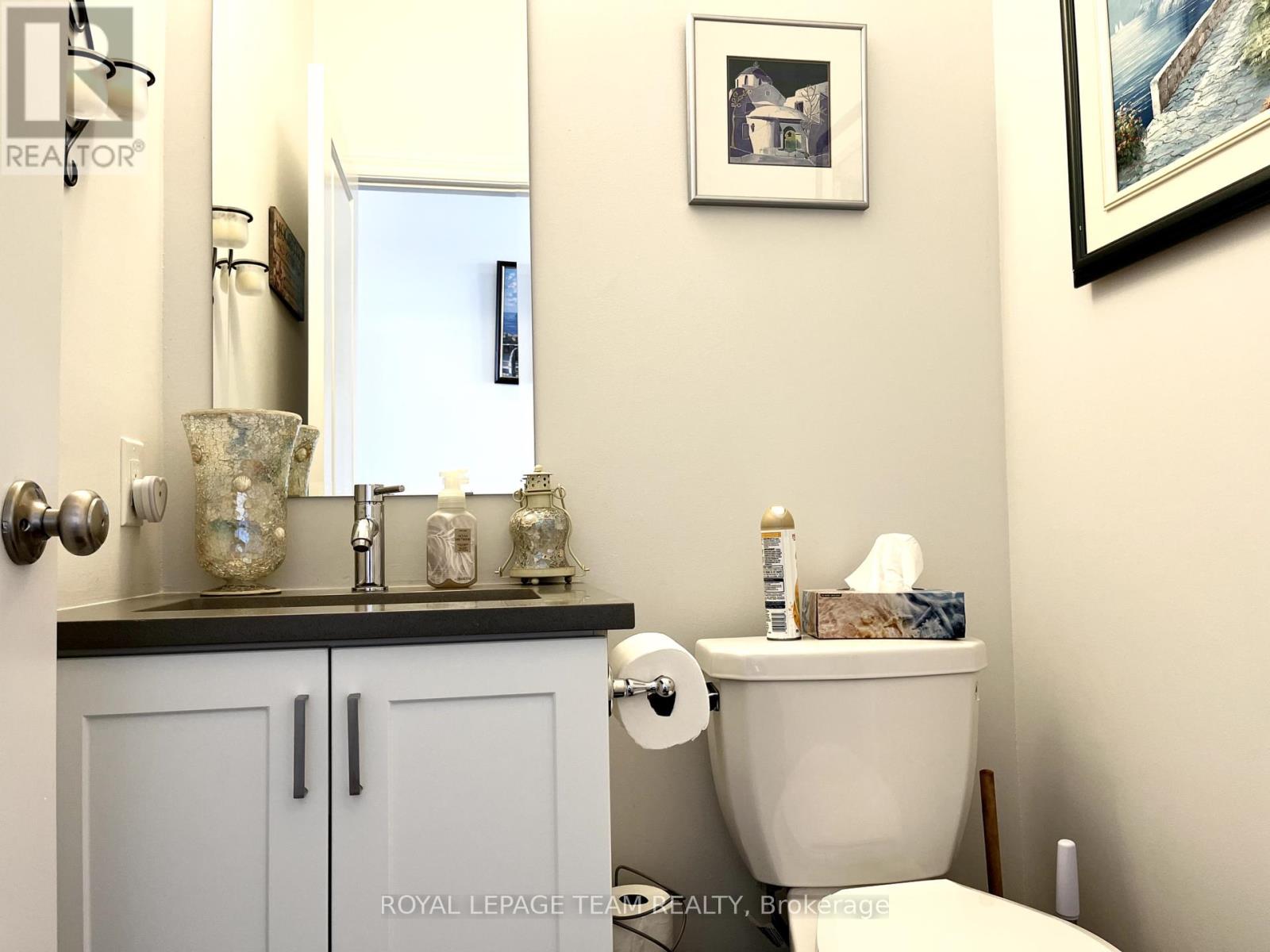 623 Capricorn Circle, Ottawa, Ontario  K4M 0J4 - Photo 3 - X12431232