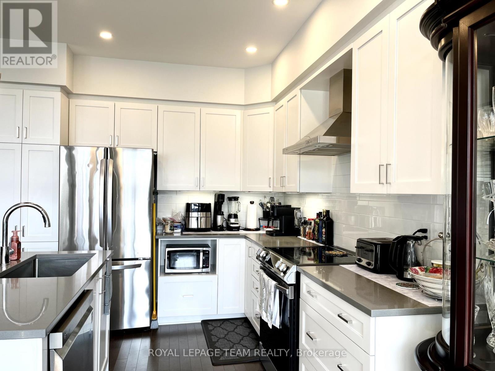 623 Capricorn Circle, Ottawa, Ontario  K4M 0J4 - Photo 7 - X12431232