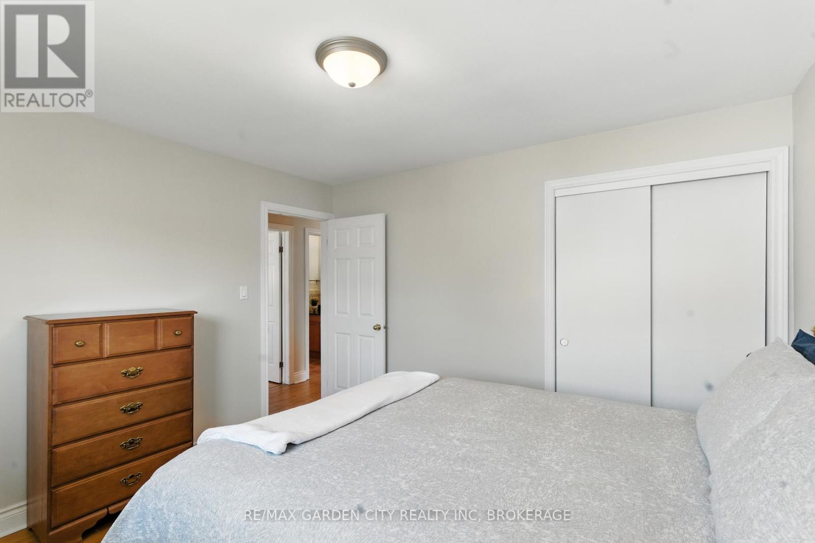 28 Faye Crescent, St. Catharines (Lakeport), Ontario  L2N 1N7 - Photo 19 - X12431235