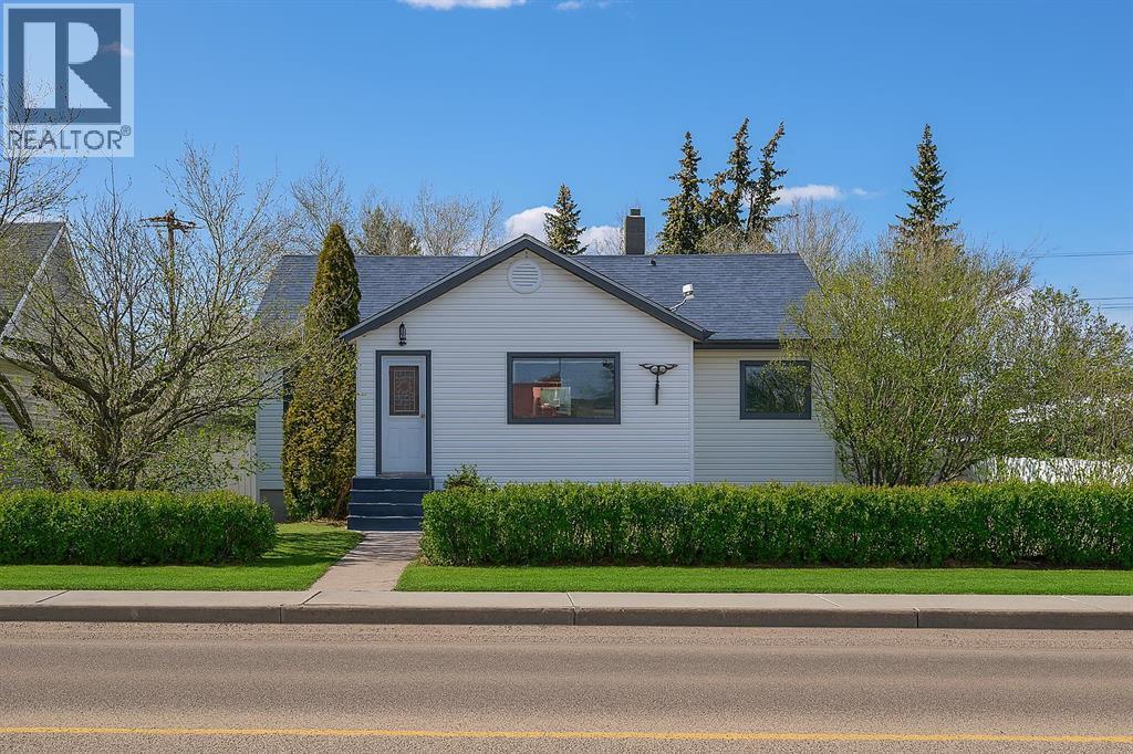 4936 49 Street, Hardisty, Alberta  T0B 1V0 - Photo 1 - A2237328