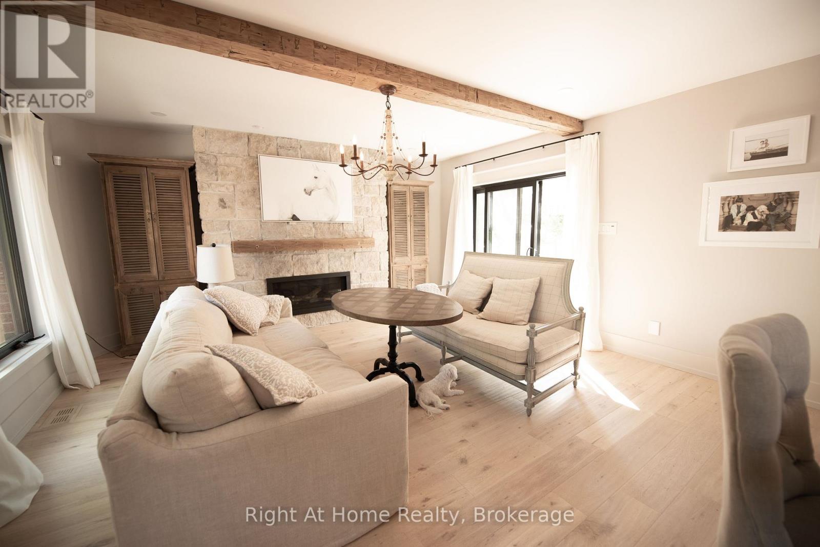 139 Allan Street, Oakville, Ontario  L6J 3N6 - Photo 24 - W12381204