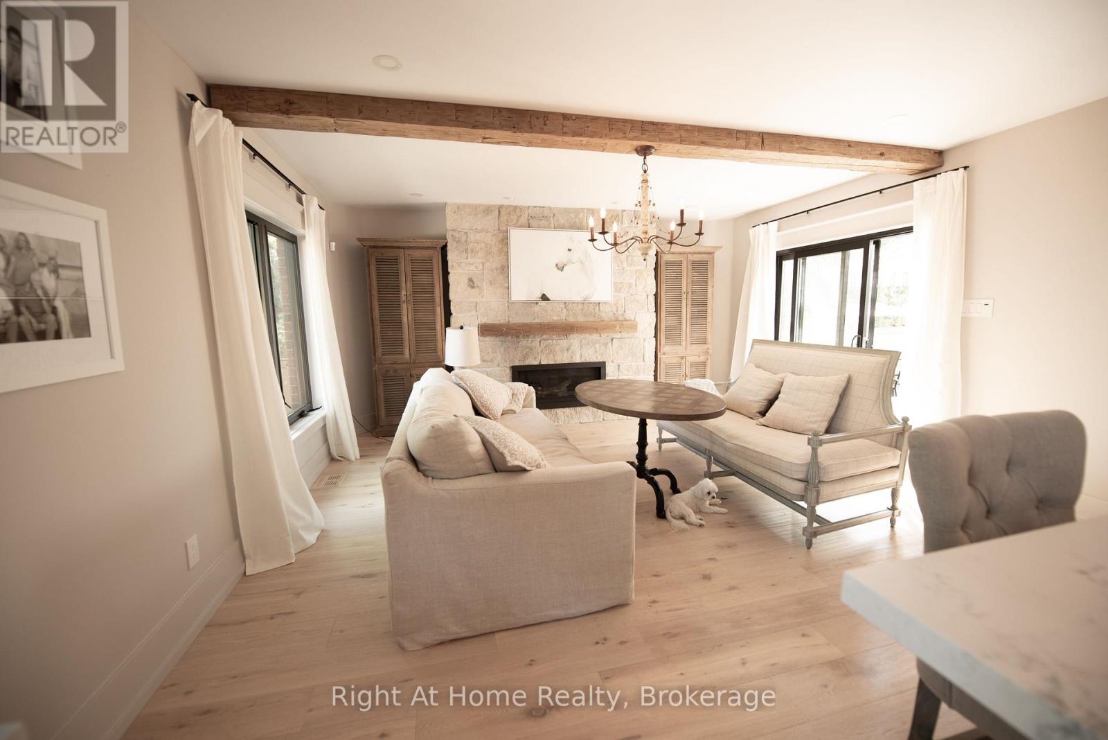 139 Allan Street, Oakville, Ontario  L6J 3N6 - Photo 23 - W12381204