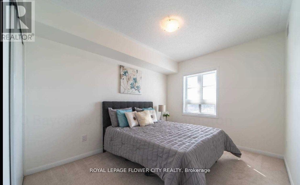 303 - 70 Baycliffe Crescent, Brampton, Ontario  L7A 0Z5 - Photo 8 - W12431245