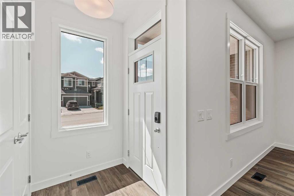 834 Livingston View Ne, Calgary, Alberta  T3P 2K7 - Photo 13 - A2244984