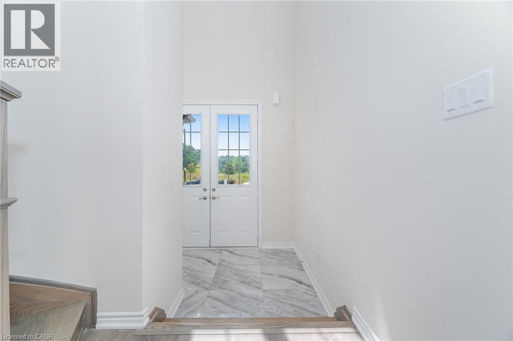 92 Stauffer Road, Bradford, Ontario  N3V 0B5 - Photo 5 - 40774279
