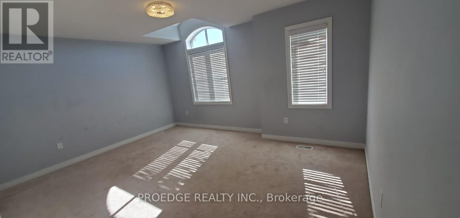 103 Bridlewood Boulevard E, Whitby, Ontario  L1R 3R8 - Photo 4 - E12431250