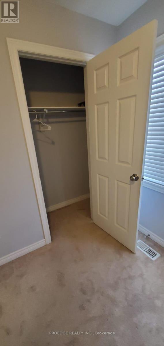 103 Bridlewood Boulevard E, Whitby, Ontario  L1R 3R8 - Photo 6 - E12431250