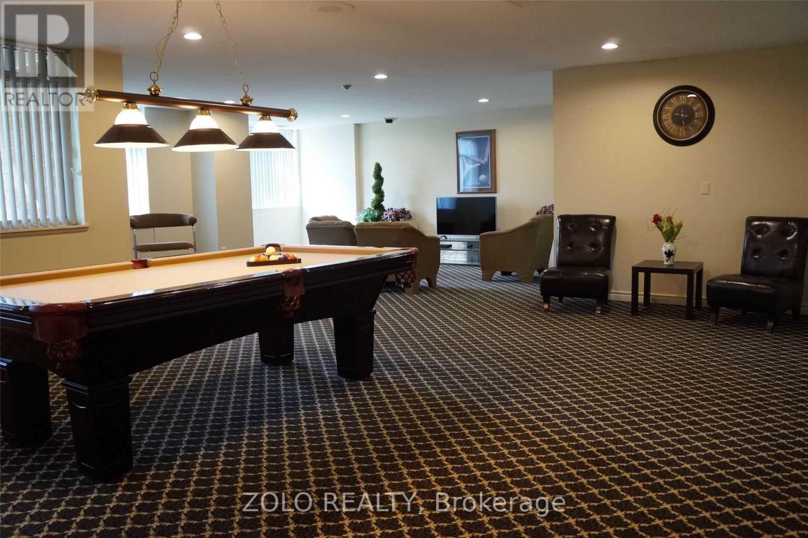 1001 - 300 Webb Drive, Mississauga, Ontario  L5B 3W3 - Photo 19 - W12429743