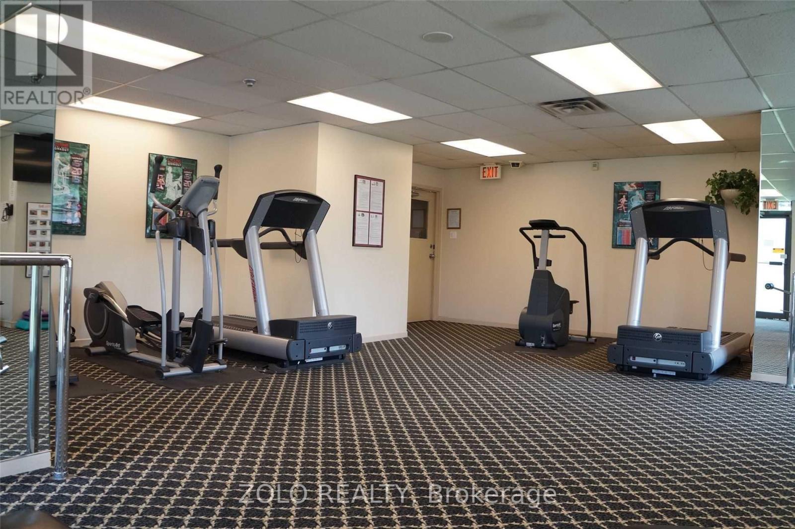 1001 - 300 Webb Drive, Mississauga, Ontario  L5B 3W3 - Photo 25 - W12429743