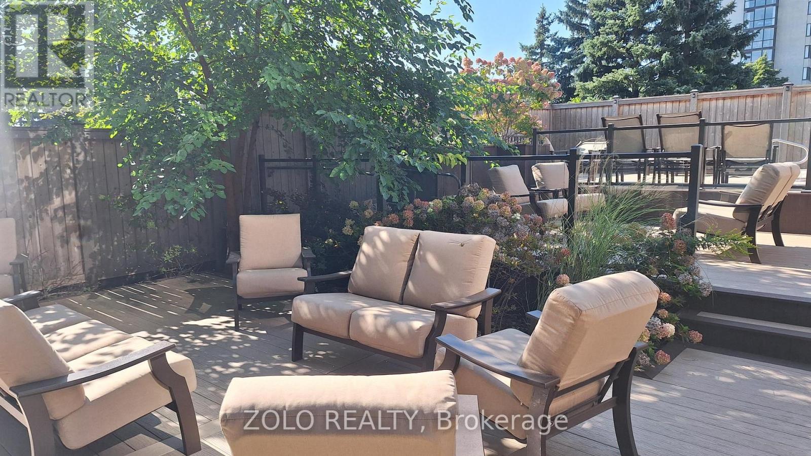 1001 - 300 Webb Drive, Mississauga, Ontario  L5B 3W3 - Photo 27 - W12429743