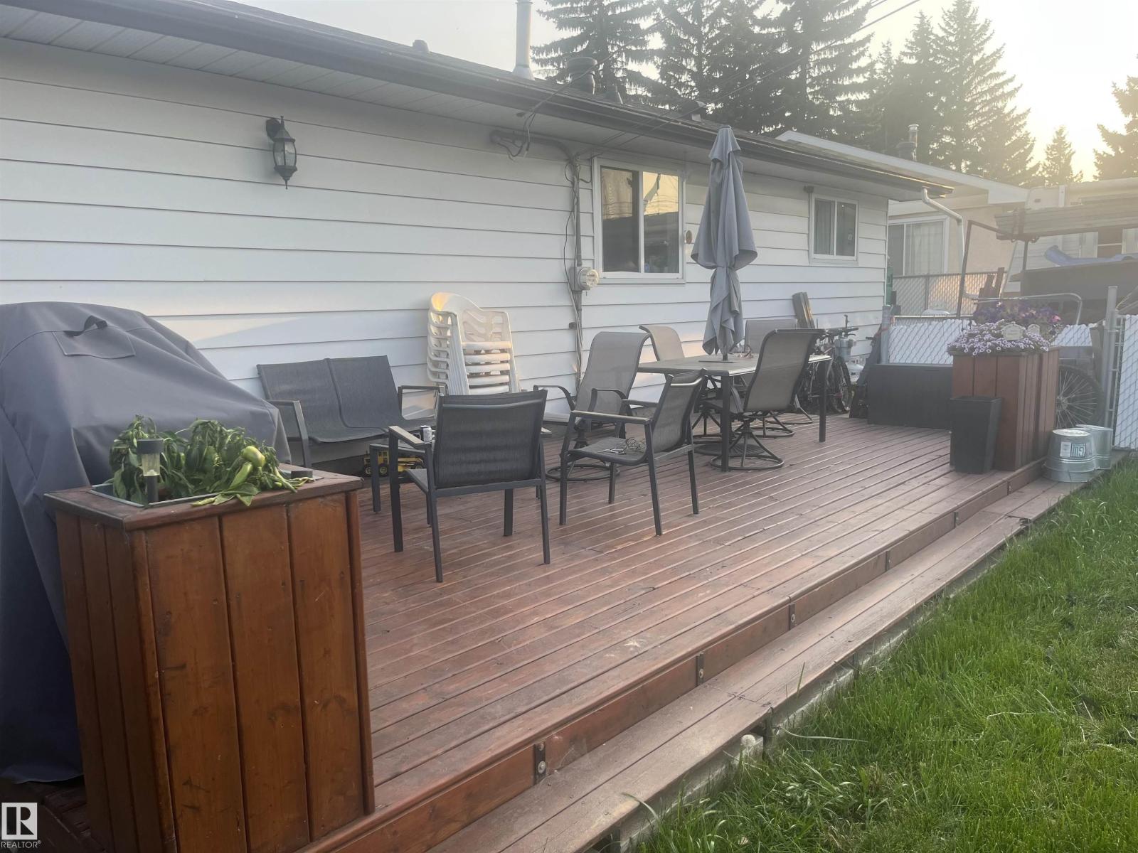 16050 95 Av Nw, Edmonton, Alberta  T5P 0A7 - Photo 19 - E4455291