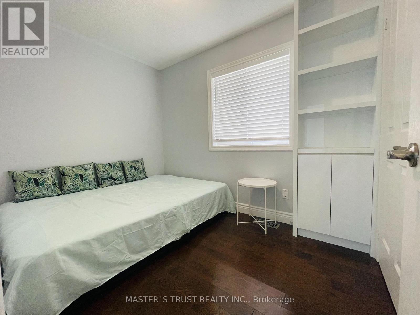 418 The Bridle Walk, Markham, Ontario  L6C 2M5 - Photo 29 - N12431259
