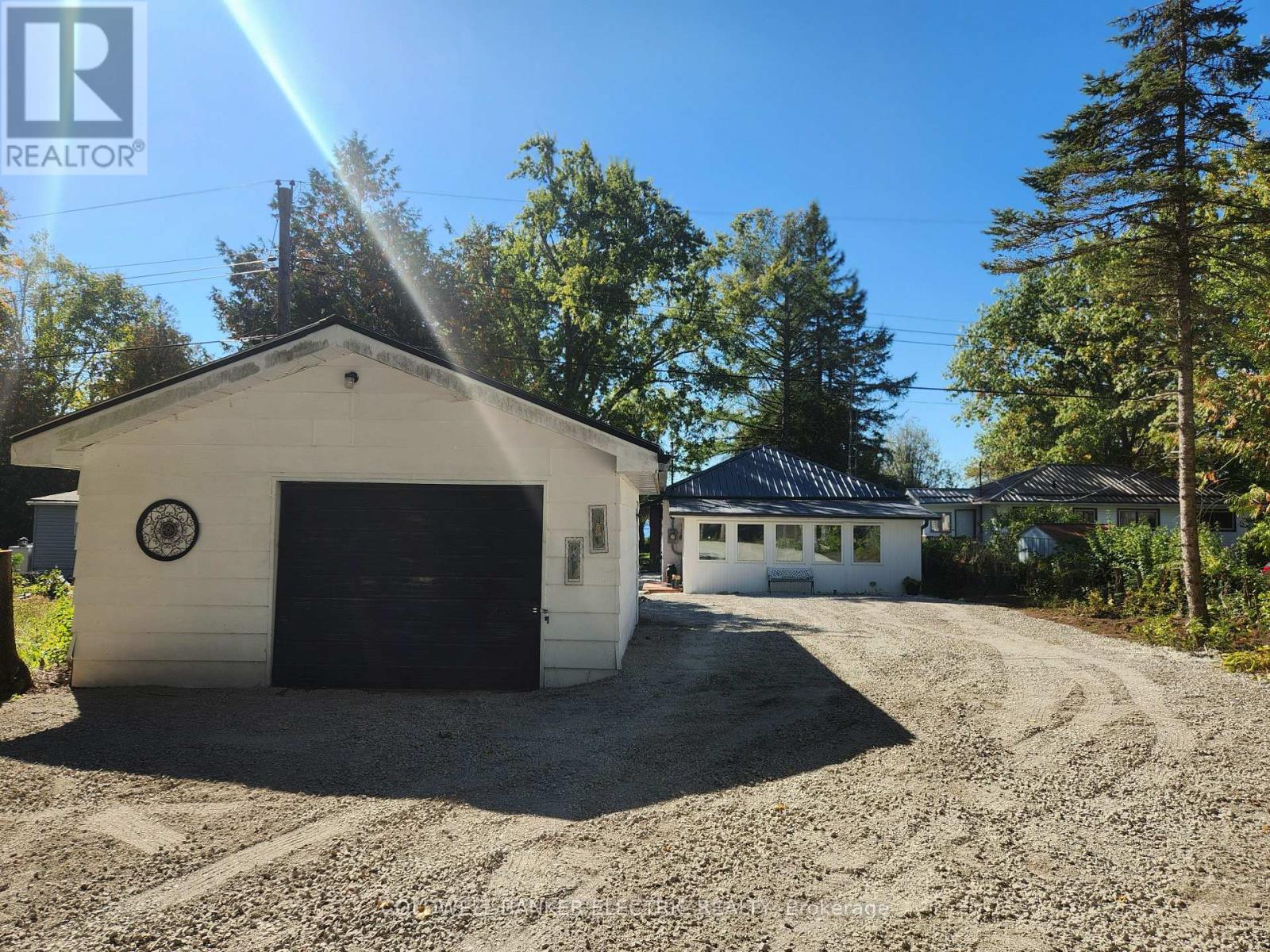 48 Hargrave Road, Kawartha Lakes, Ontario  K0M 2B0 - Photo 2 - X12418408
