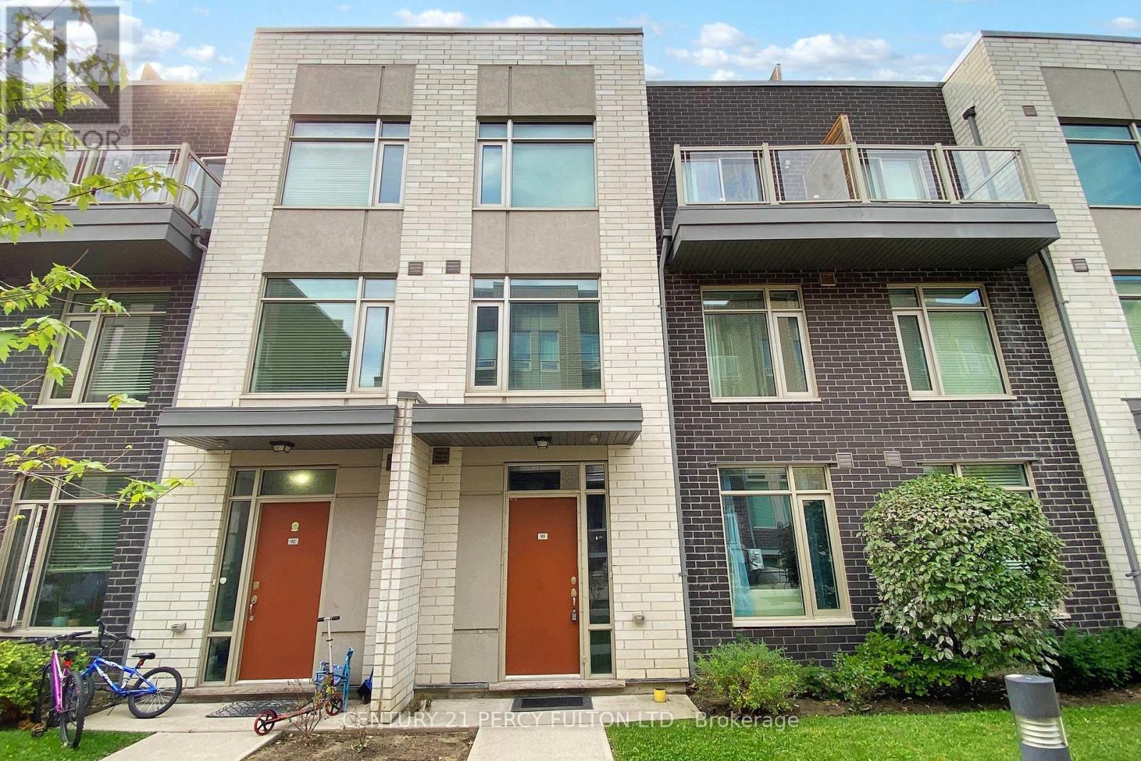 93 - 15 Applewood Lane, Toronto, Ontario  M9C 2Z7 - Photo 1 - W12431261