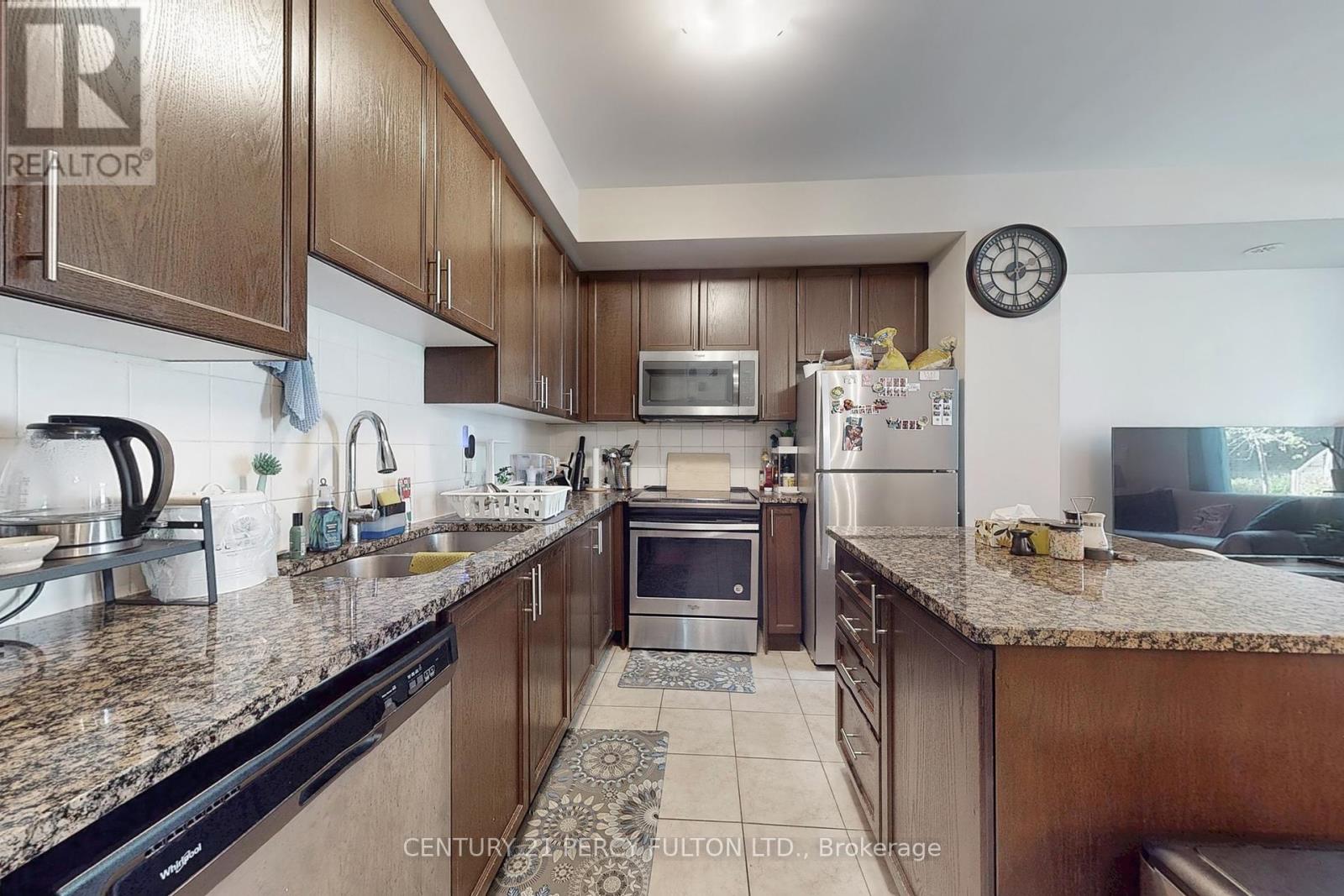 93 - 15 Applewood Lane, Toronto, Ontario  M9C 2Z7 - Photo 13 - W12431261