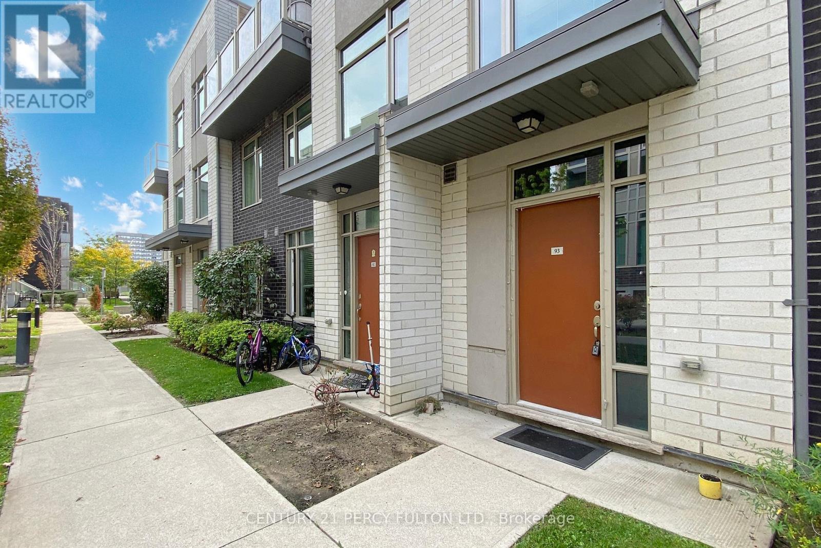 93 - 15 Applewood Lane, Toronto, Ontario  M9C 2Z7 - Photo 3 - W12431261