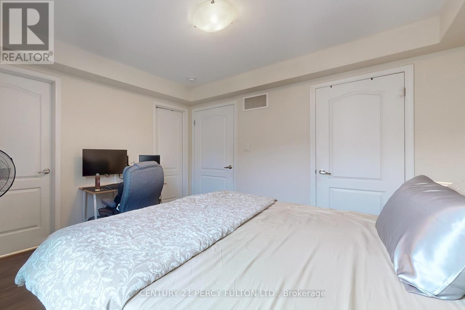 93 - 15 Applewood Lane, Toronto, Ontario  M9C 2Z7 - Photo 34 - W12431261