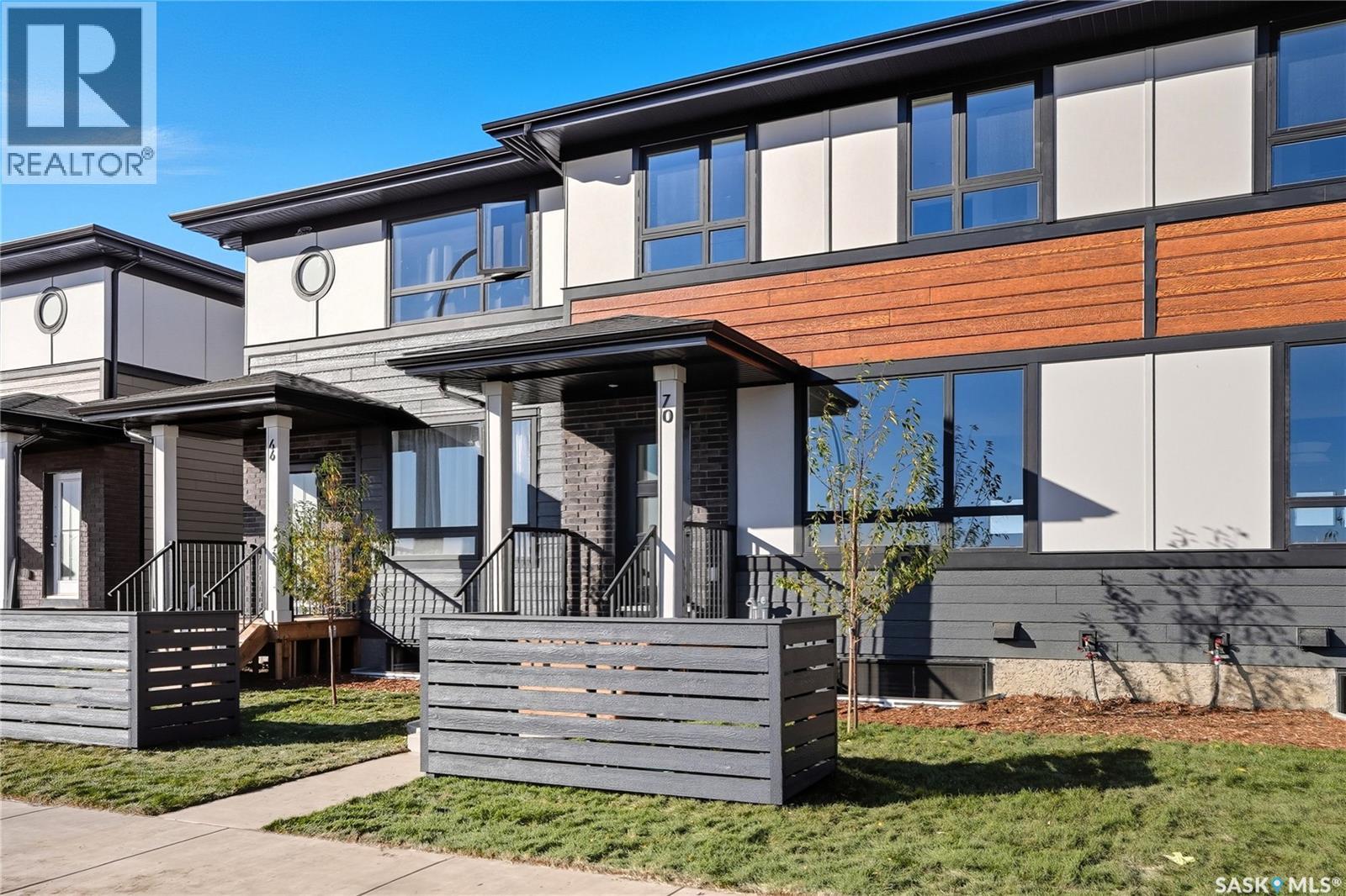 70 Taskamanwa Terrace, Saskatoon, Saskatchewan  S7V 1P6 - Photo 2 - SK012416