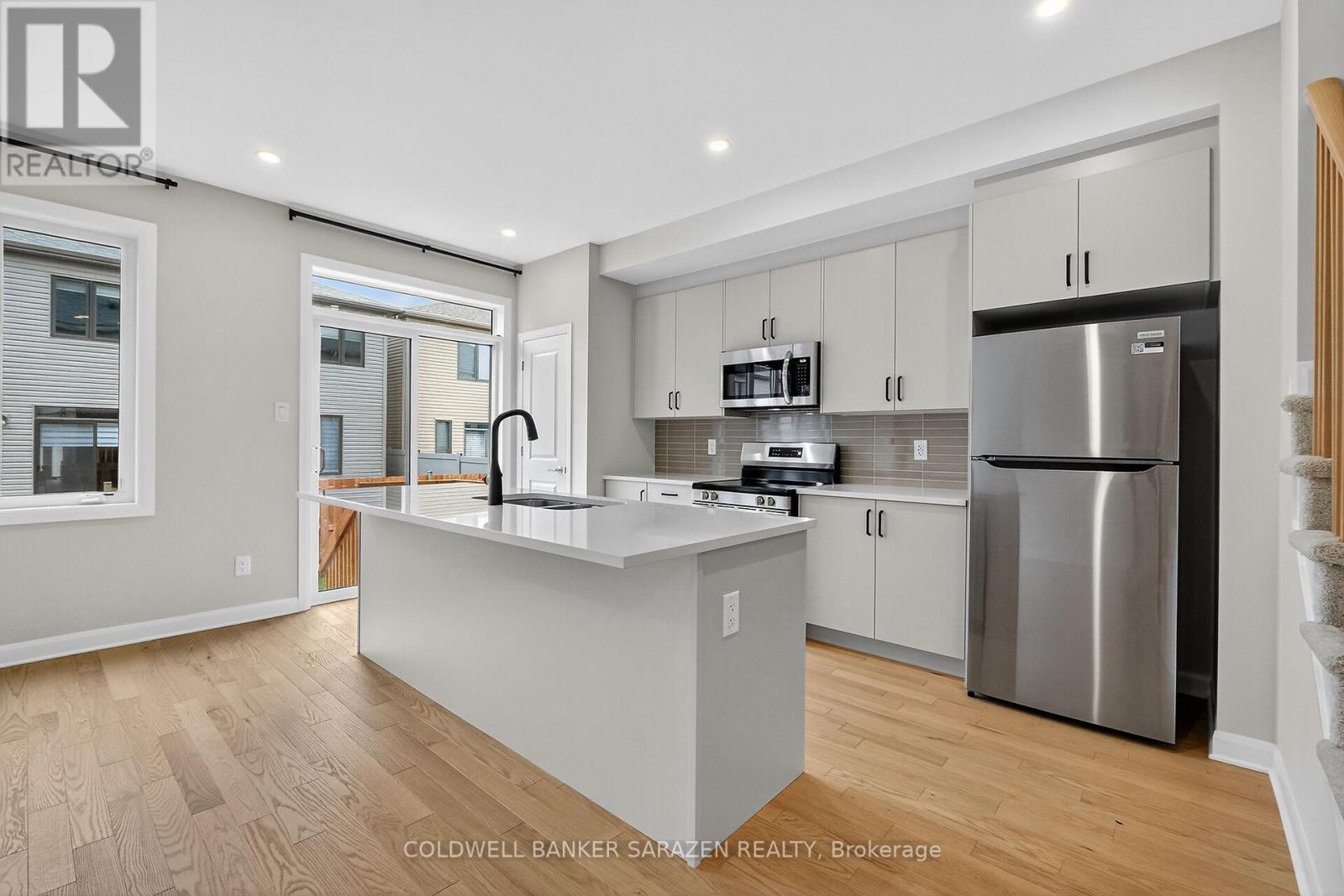 936 Eileen Vollick Crescent, Ottawa, Ontario  K2W 0M2 - Photo 13 - X12431264