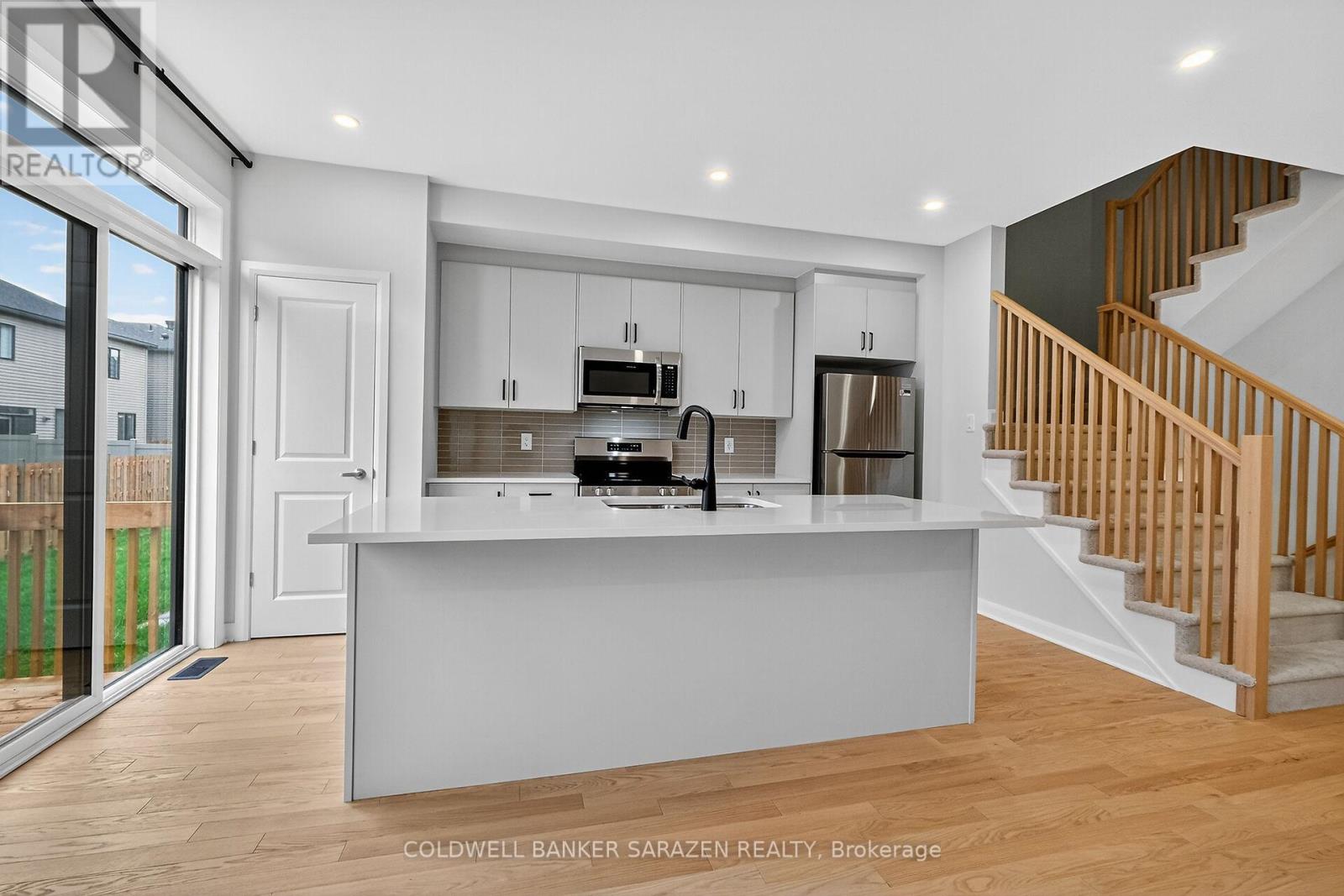 936 Eileen Vollick Crescent, Ottawa, Ontario  K2W 0M2 - Photo 17 - X12431264