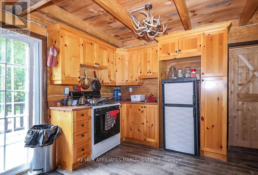 19509 County Road  43 Road, North Glengarry, Ontario  K0C 1A0 - Photo 11 - X12431191