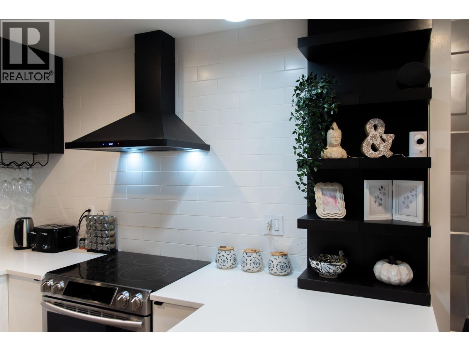 402 1718 Nelson Street, Vancouver, British Columbia  V6G 1M8 - Photo 3 - R3044768