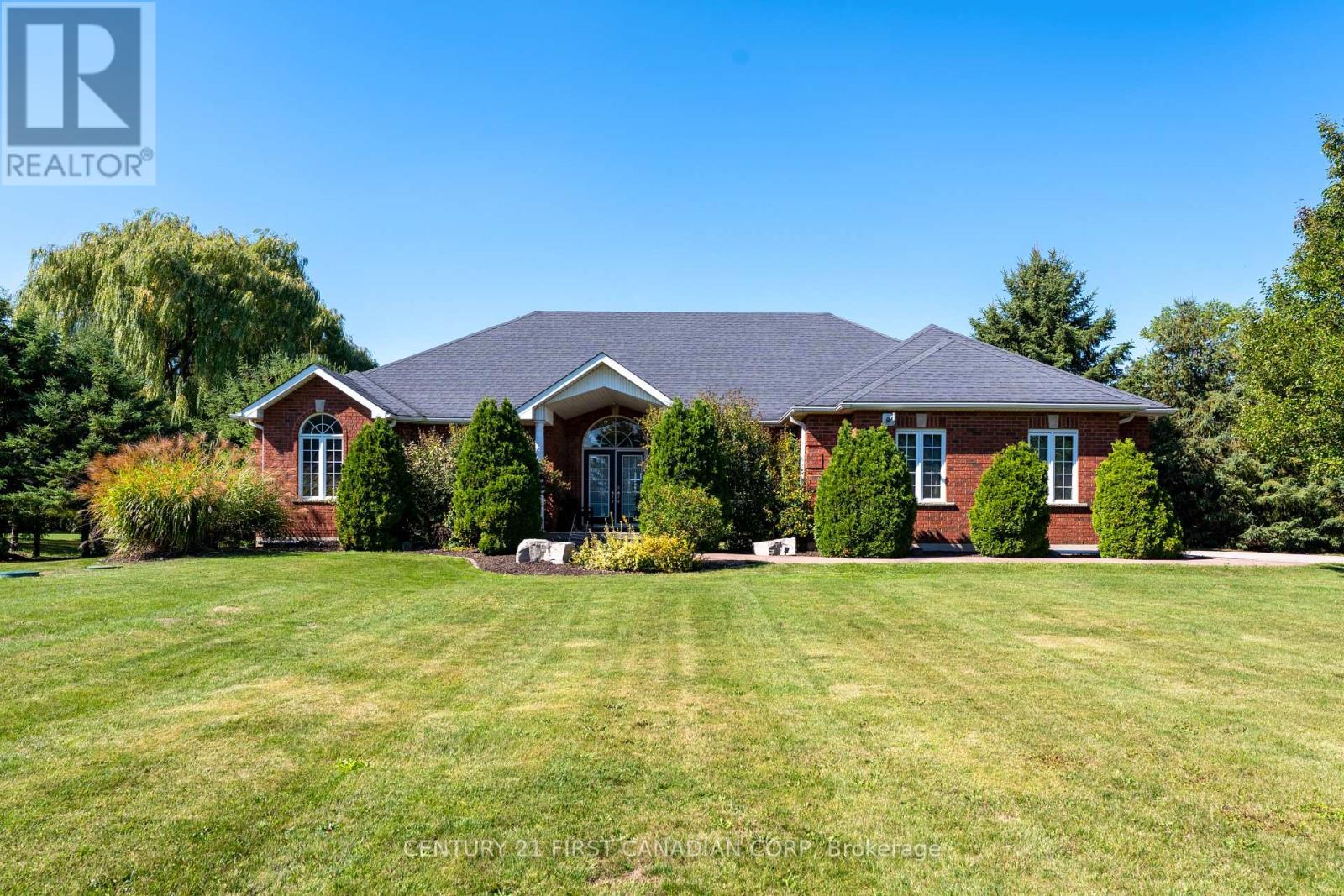 325 Brant County 18 Road, Brant (Brantford Twp), Ontario  N3S 0H4 - Photo 1 - X12431274