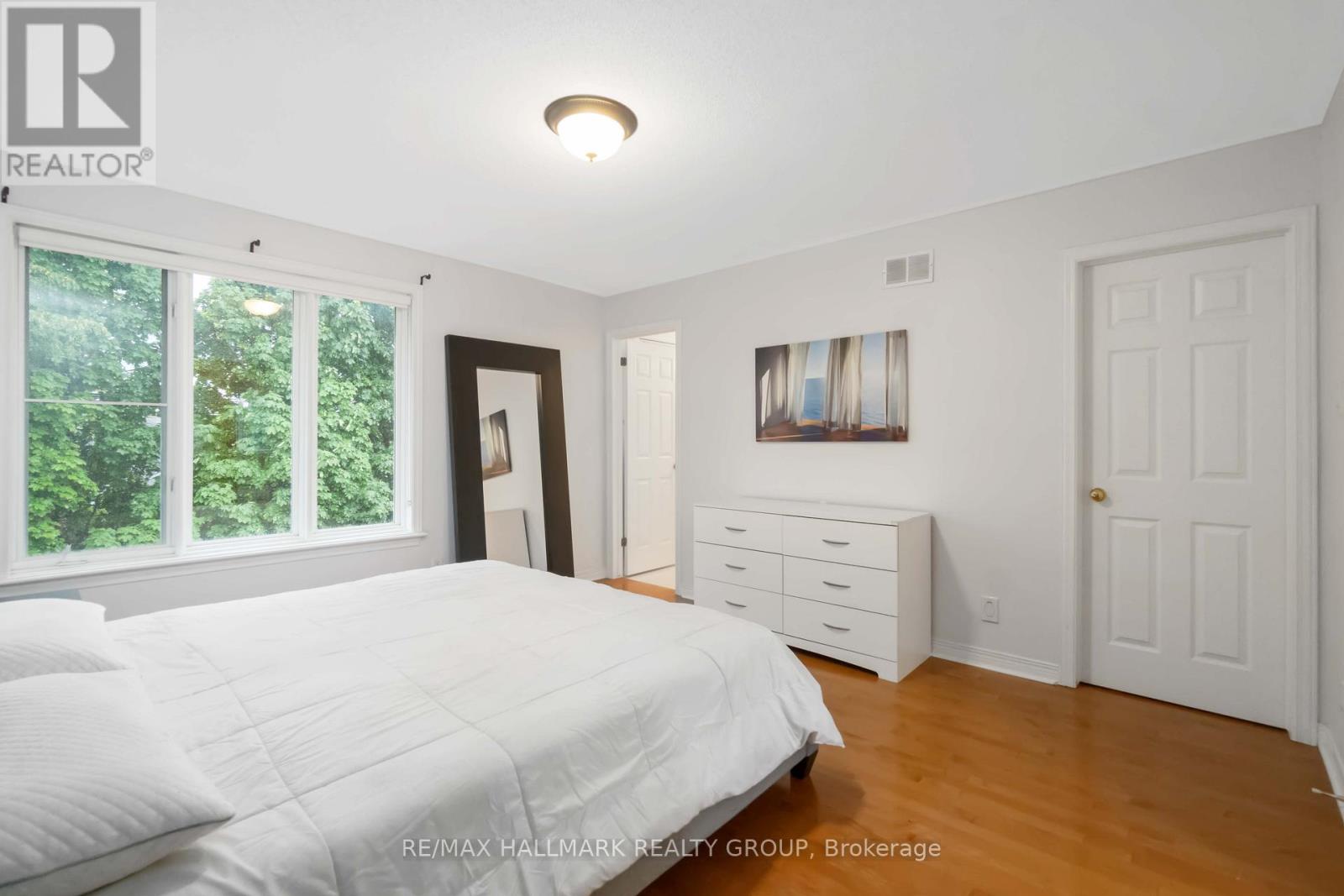 41 Kimberwick Crescent, Ottawa, Ontario  K1V 1K6 - Photo 12 - X12431266