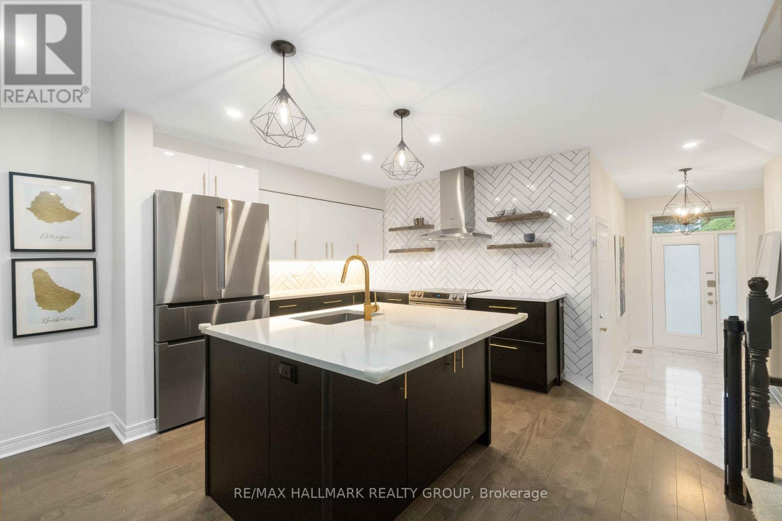 41 Kimberwick Crescent, Ottawa, Ontario  K1V 1K6 - Photo 5 - X12431266
