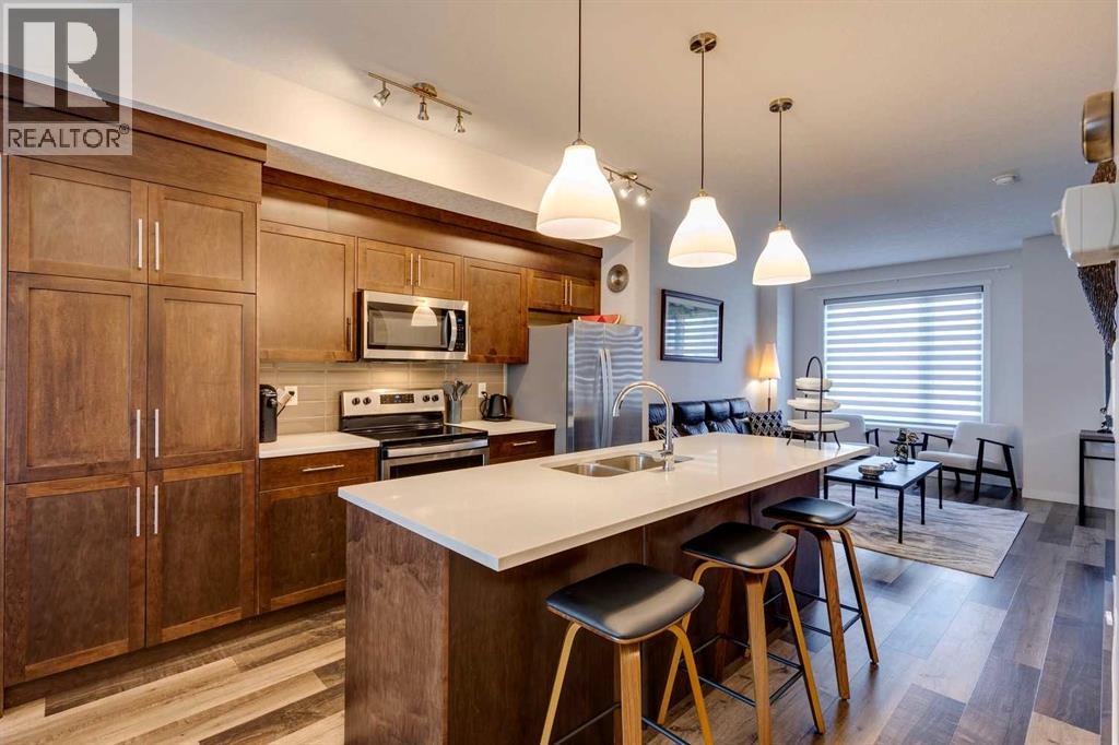 116 Shawnee Common Sw, Calgary, Alberta  T2Y 0P9 - Photo 10 - A2256387