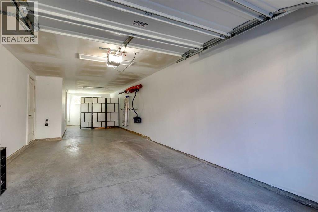 116 Shawnee Common Sw, Calgary, Alberta  T2Y 0P9 - Photo 35 - A2256387