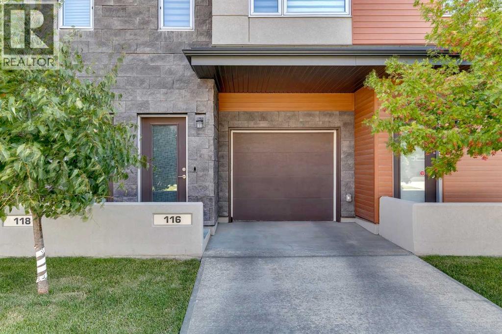 116 Shawnee Common Sw, Calgary, Alberta  T2Y 0P9 - Photo 3 - A2256387