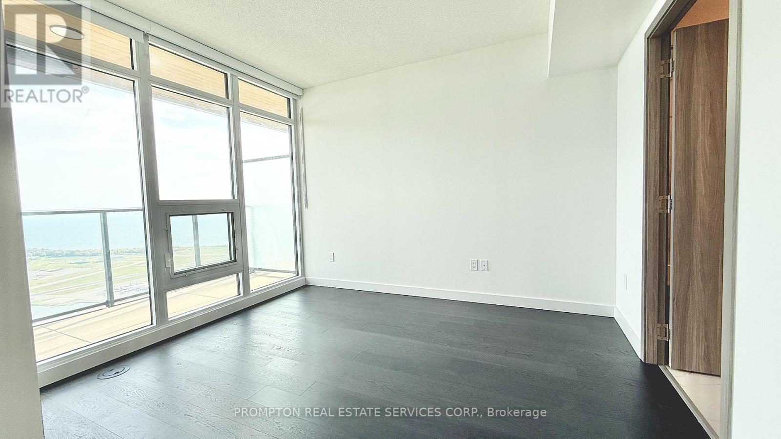 7507 - 3 Concord City Place Way, Toronto, Ontario  M5V 0X4 - Photo 13 - C12431273