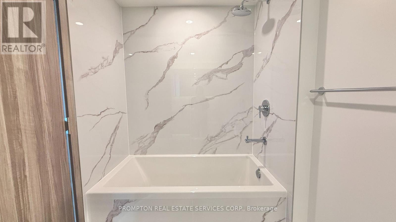 7507 - 3 Concord City Place Way, Toronto, Ontario  M5V 0X4 - Photo 17 - C12431273