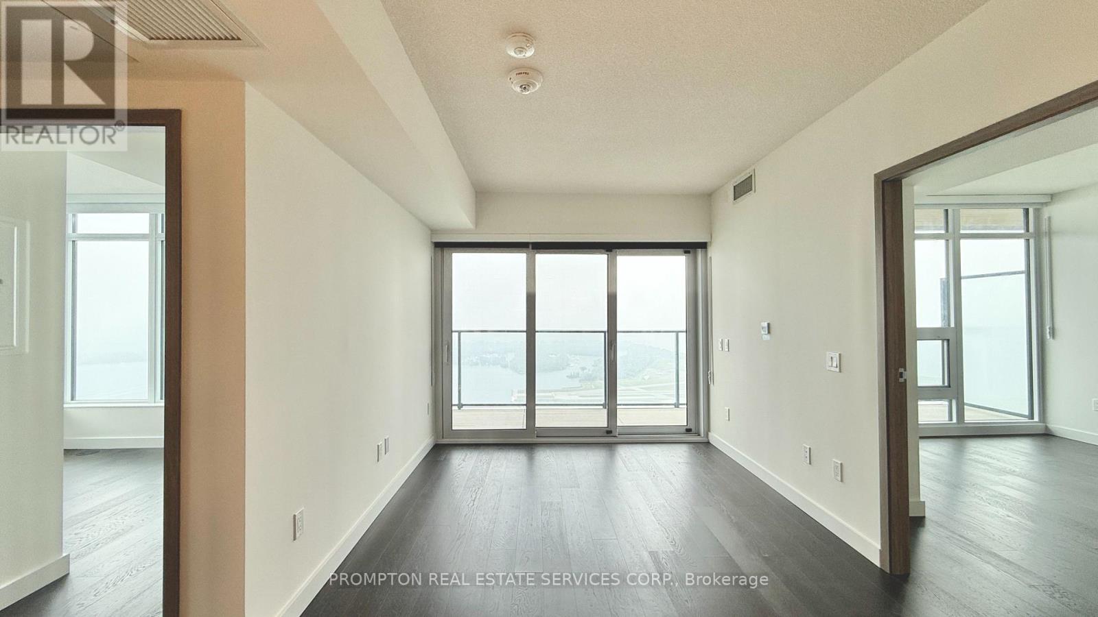 7507 - 3 Concord City Place Way, Toronto, Ontario  M5V 0X4 - Photo 5 - C12431273